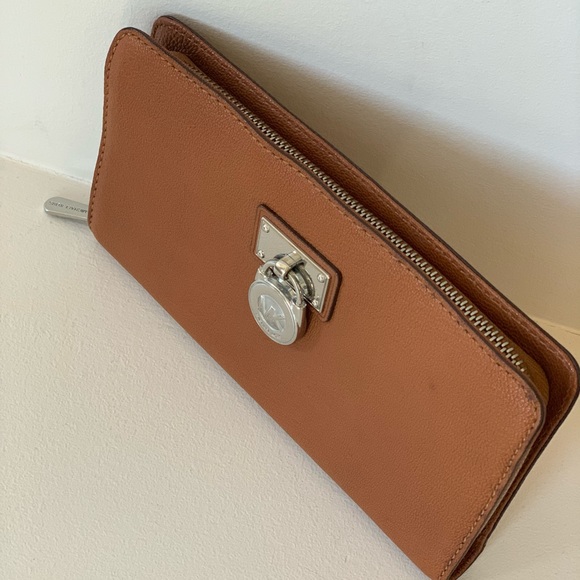 MICHAEL KORS - HAMILTON CONTINENTAL WALLET - Picture 2 of 4